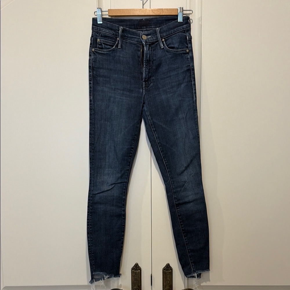 Women's Dark Wash High-Rise Skinny Jeans - Dark Blue